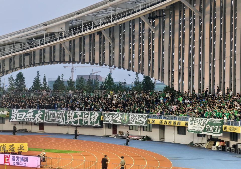 比排名第, 名外援