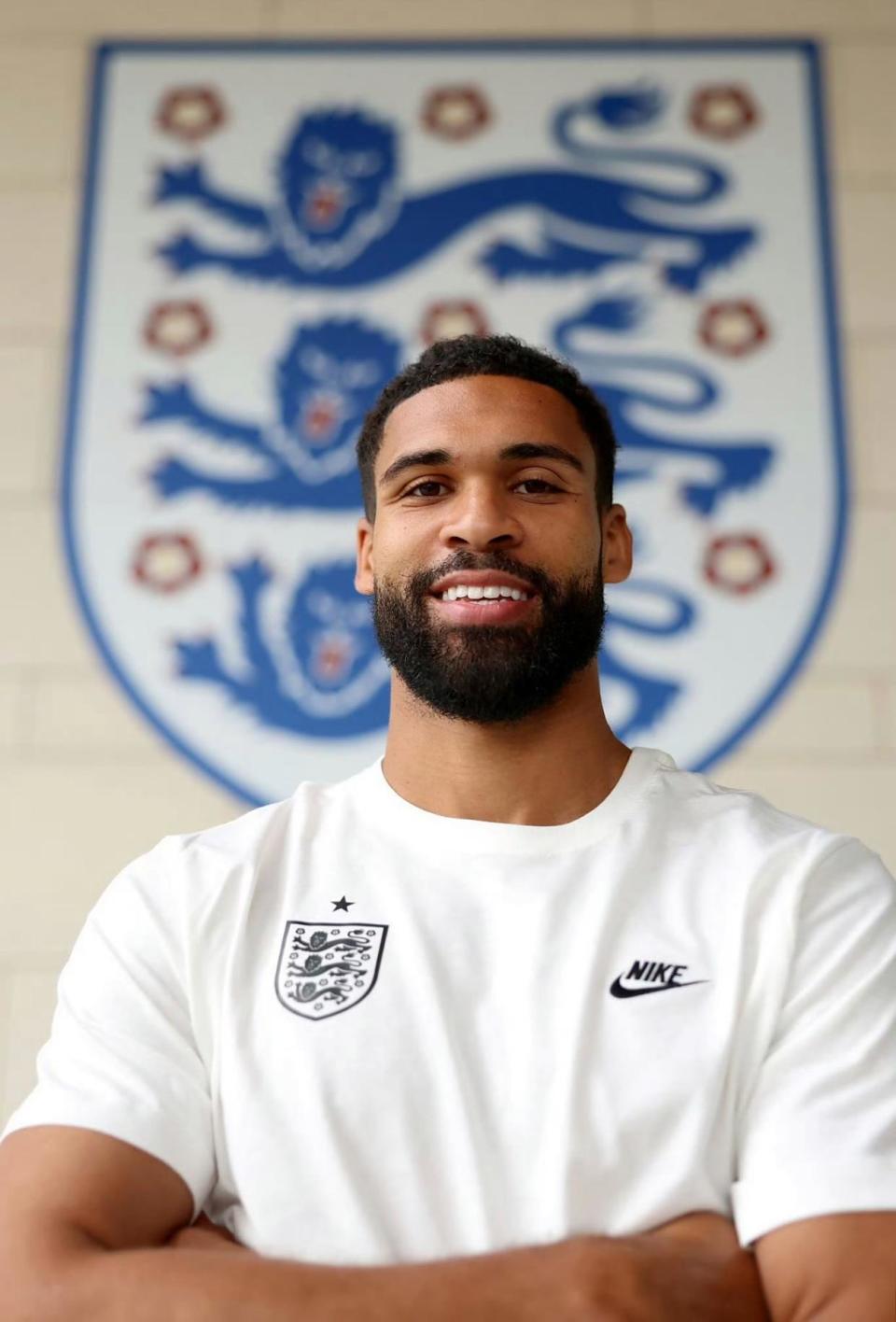 表美国出战 表美国出战